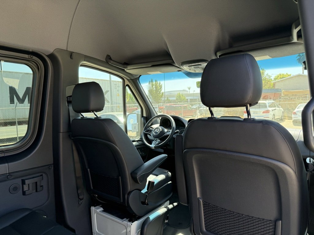 New 2025 Mercedes-Benz Sprinter 2500 image 13