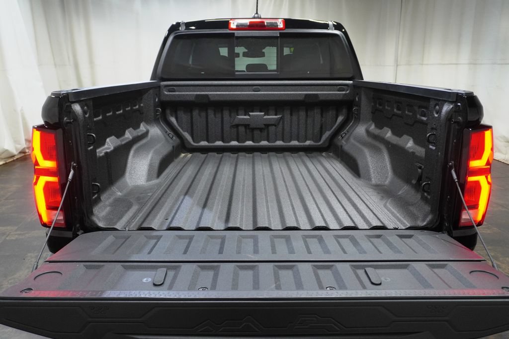 Used 2026 Chevrolet Colorado ZR2 AWD/4WD image 6