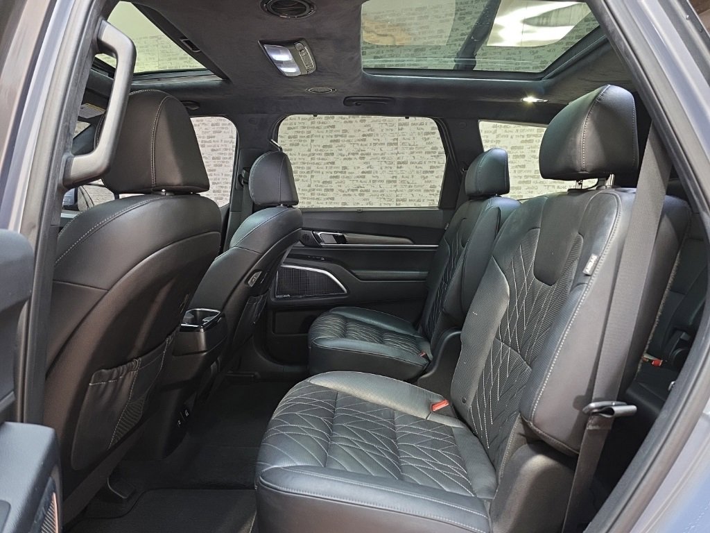 Used 2023 Kia Telluride SX Prestige X-Pro image 16