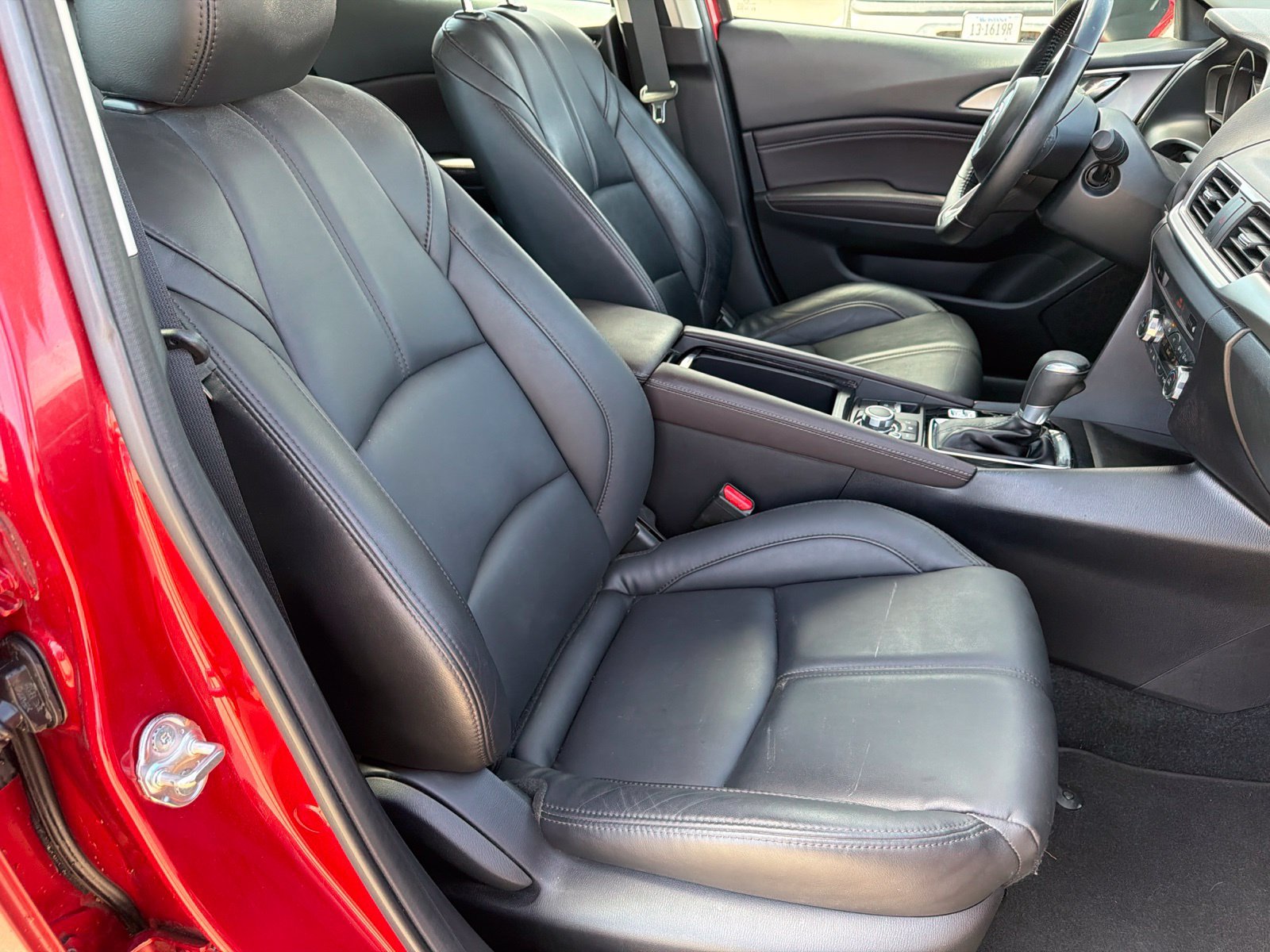 Used 2018 MAZDA MAZDA3 Touring FWD image 15
