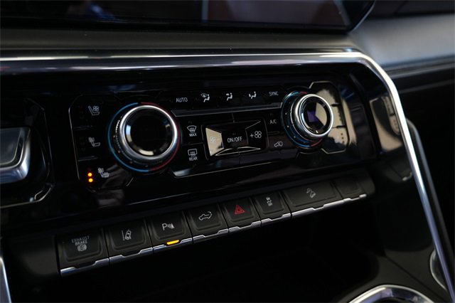 Used 2024 GMC Sierra 2500 Denali Ultimate w/ Max Trailering Package image 16