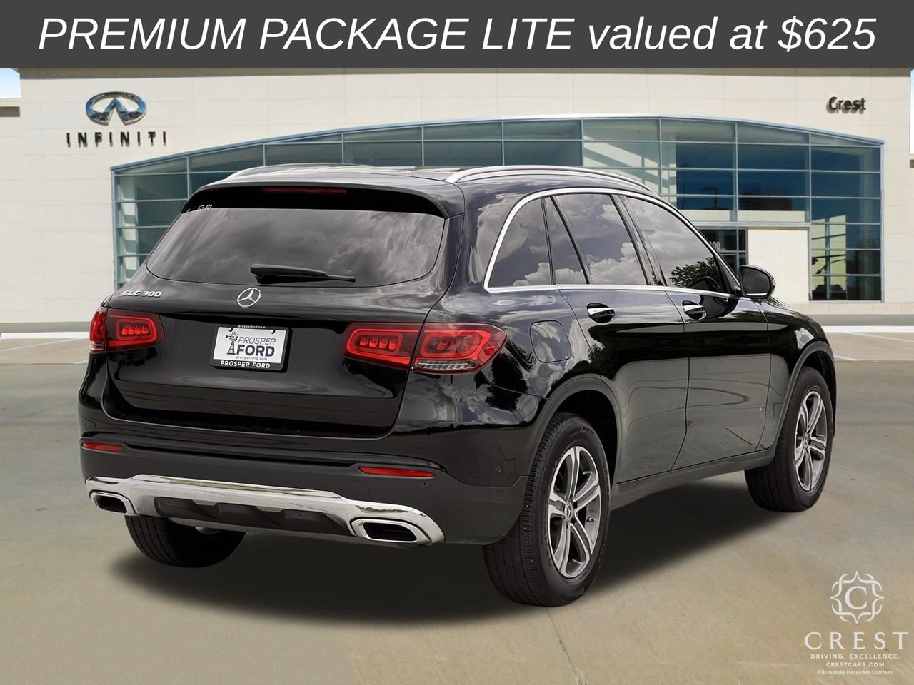 Used 2022 Mercedes-Benz GLC 300 w/ Premium Package Lite image 3