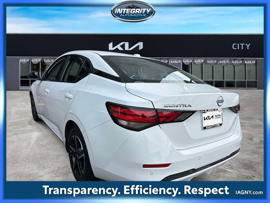Used 2024 Nissan Sentra SV FWD image 5