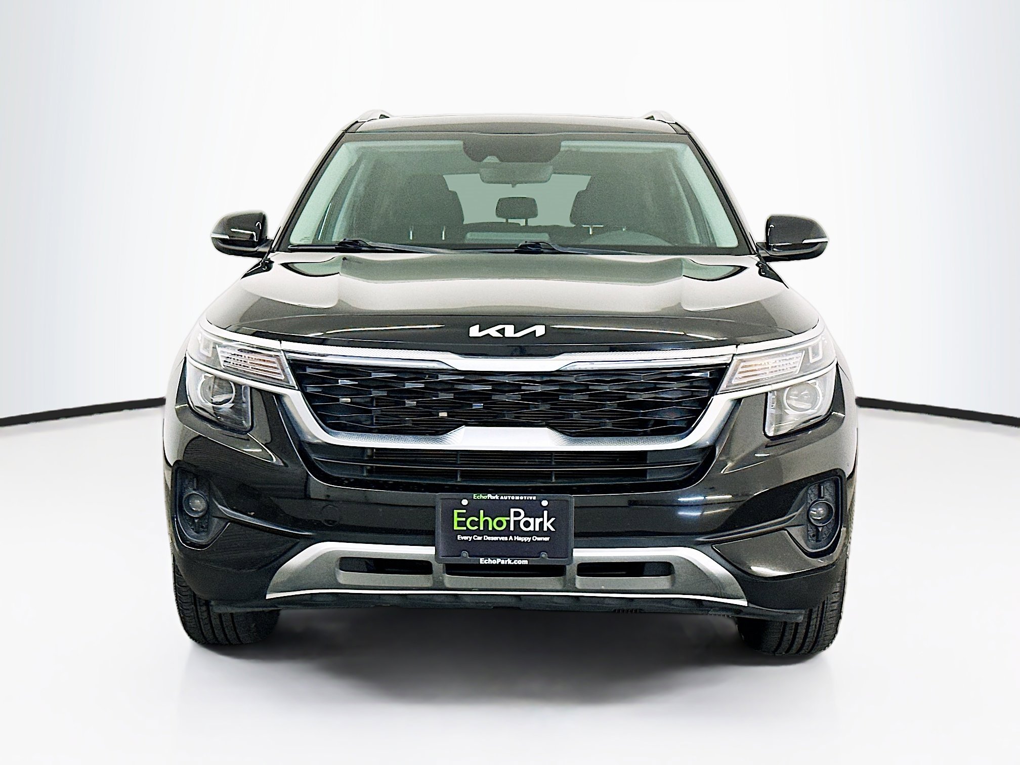 Used 2023 Kia Seltos EX image 2