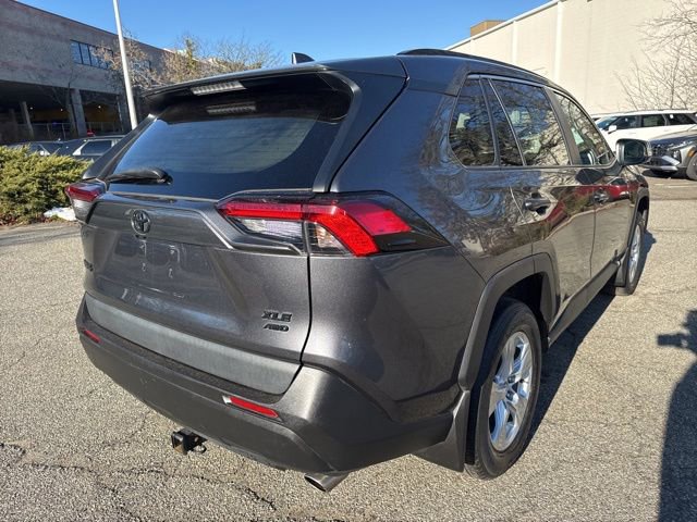 Used 2020 Toyota RAV4 XLE w/ All Weather Liner Package image 15