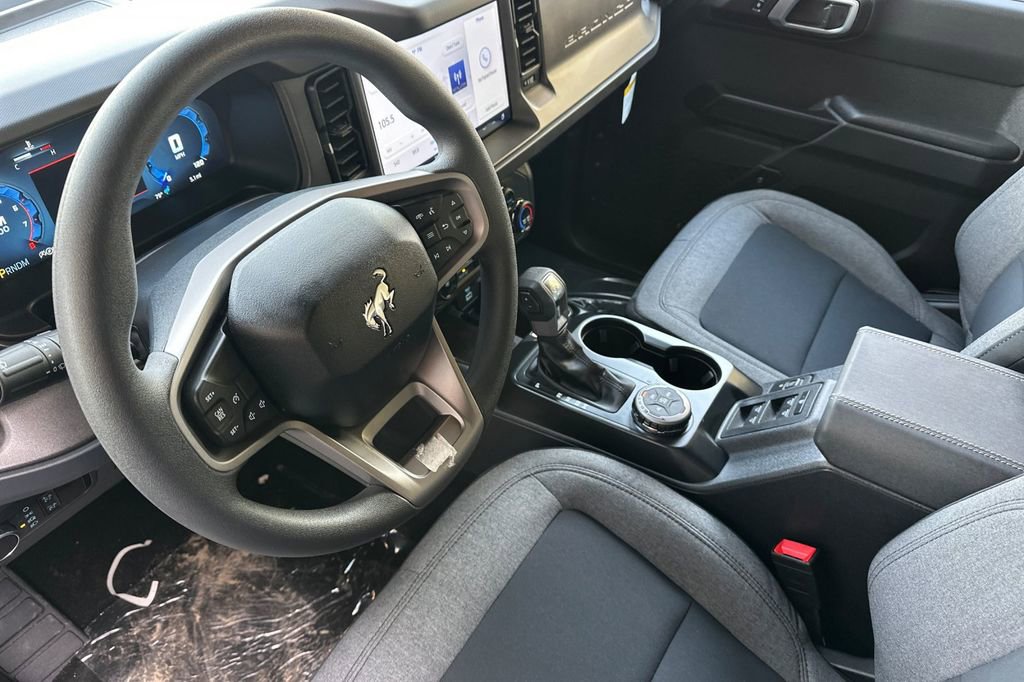 New 2025 Ford Bronco 4-Door image 8