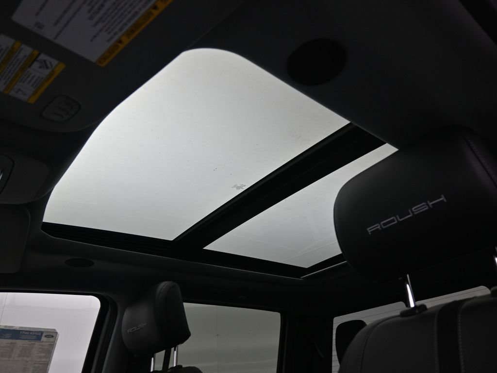 New 2026 Ford F250 Lariat w/ Black Appearance Package image 11