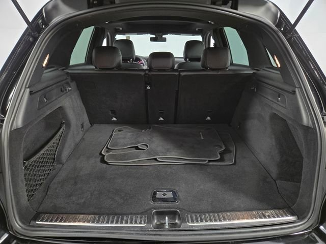 Used 2021 Mercedes-Benz GLC 300 4MATIC image 27