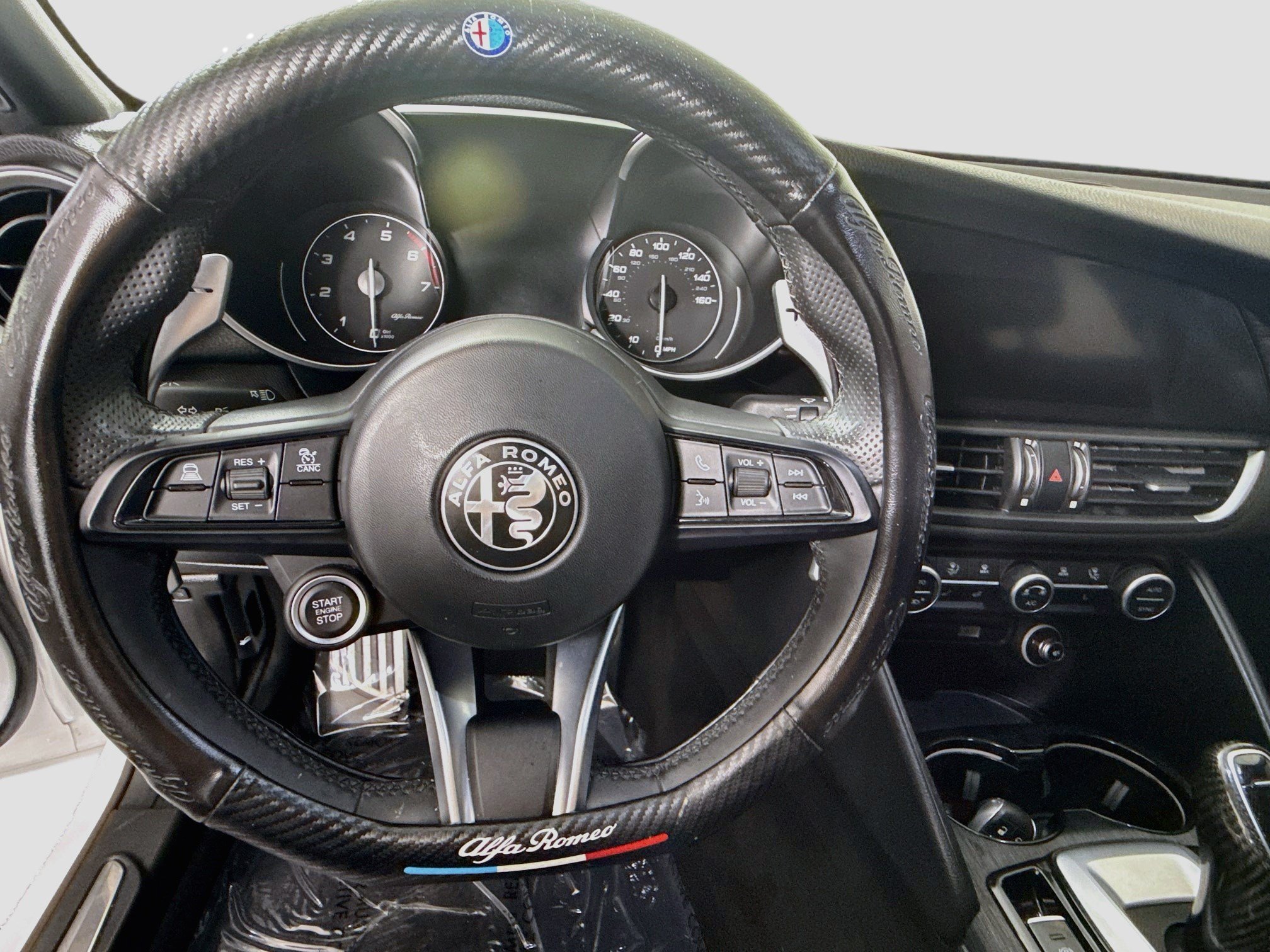 Used 2022 Alfa Romeo Giulia Sprint RWD image 13