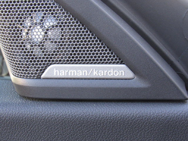 Used 2025 BMW M2 w/ Lighting Package RWD image 32