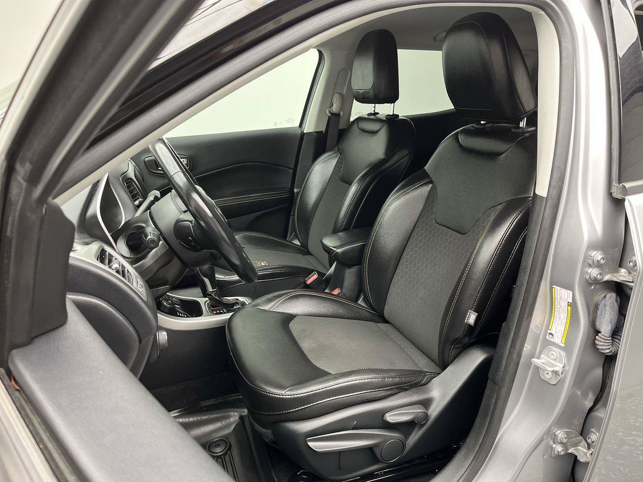 Used 2020 Jeep Compass Latitude w/ Cold Weather Group AWD/4WD image 8