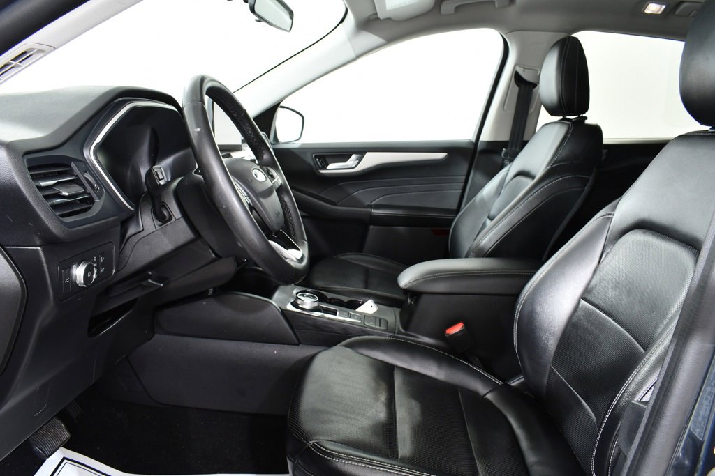 Used 2022 Ford Escape SEL w/ Technology Package image 6