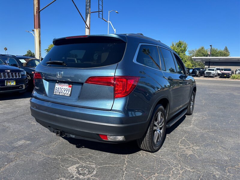 Used 2017 Honda Pilot EX-L image 3