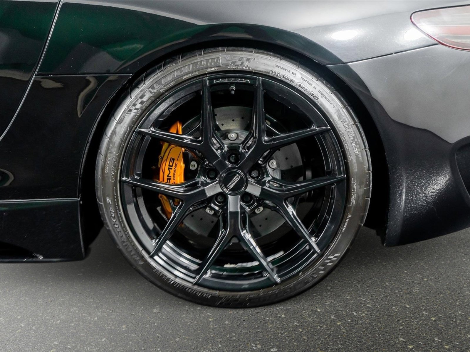 Used 2011 Mercedes-Benz SLS AMG Coupe image 17