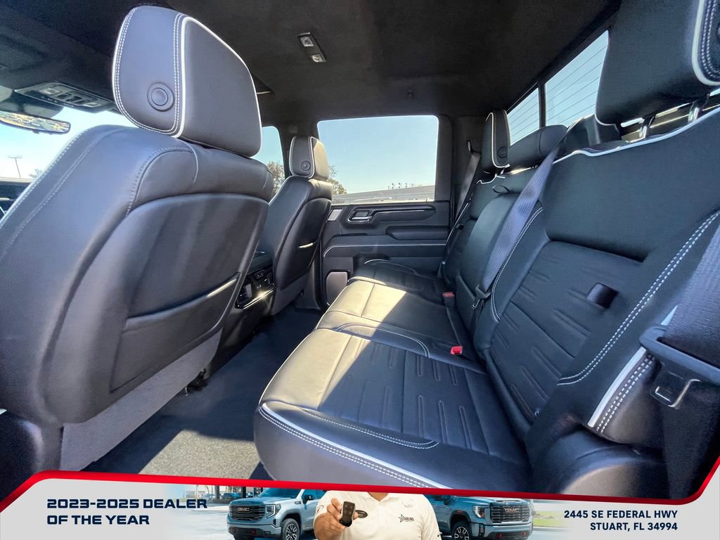 Used 2024 GMC Sierra 2500 AT4X image 12