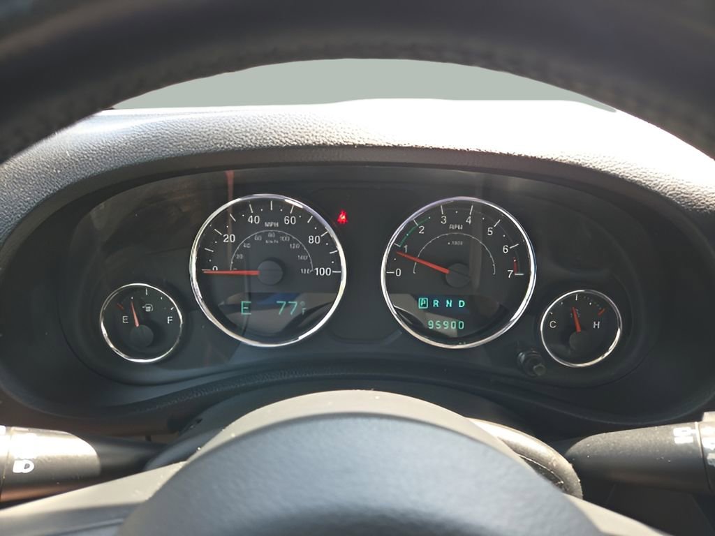 Used 2012 Jeep Wrangler Unlimited Sahara w/ Dual Top Group image 12