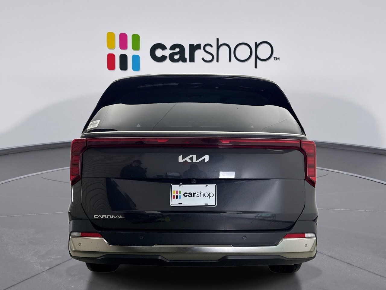 Used 2025 Kia Carnival SX image 4