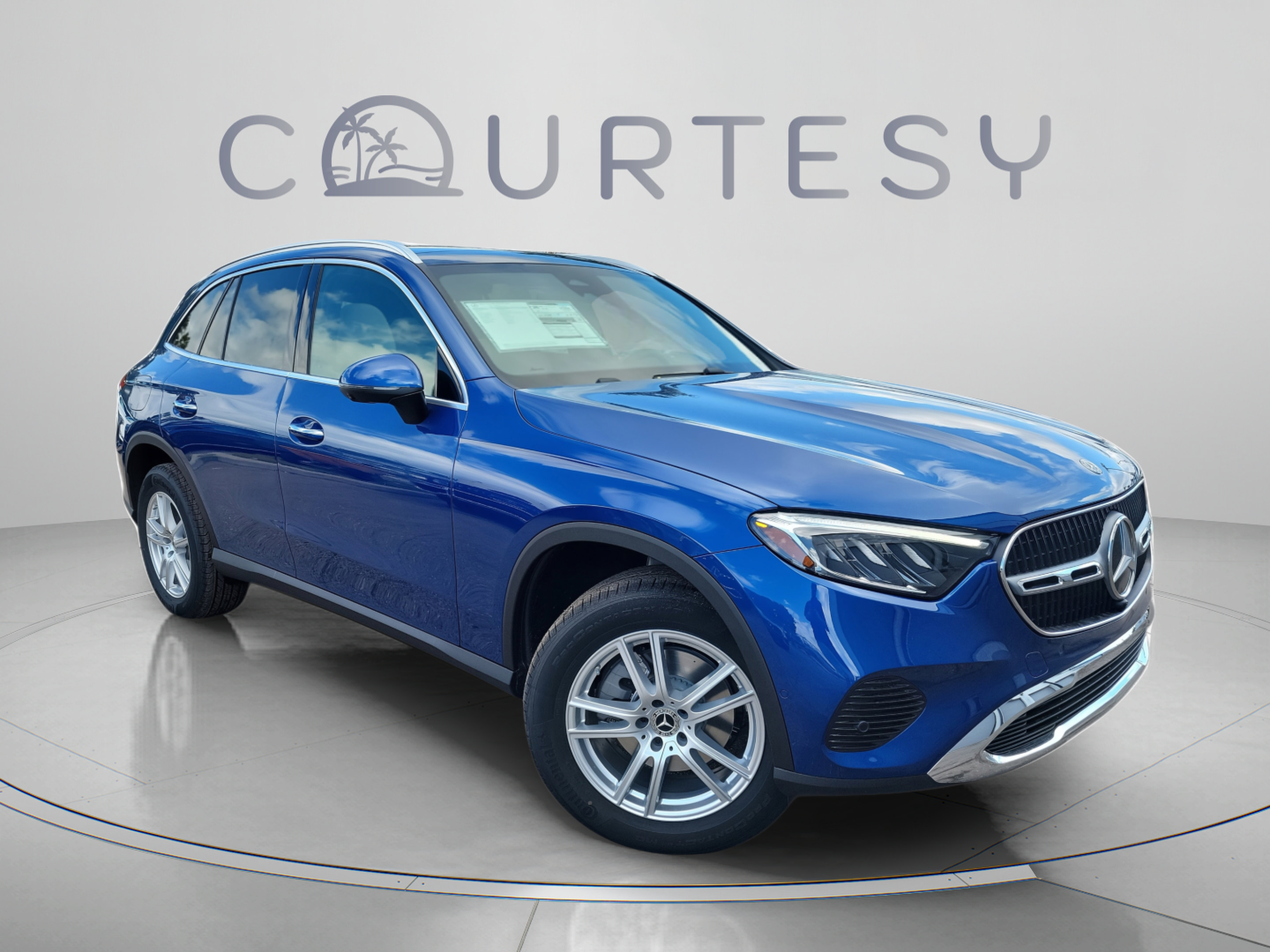 Certified 2026 Mercedes-Benz GLC 300 4MATIC image 5