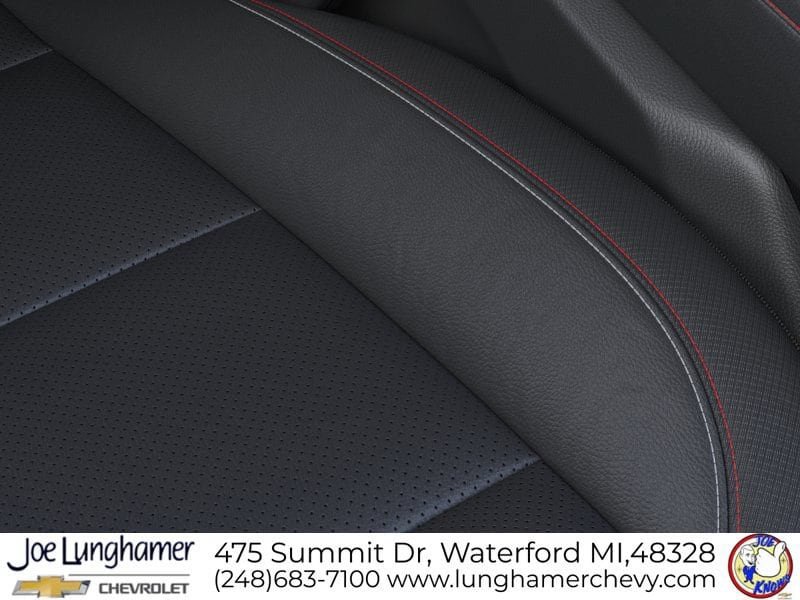 New 2027 Chevrolet Traverse RS w/ LPO, Floor Liner Package AWD/4WD image 21