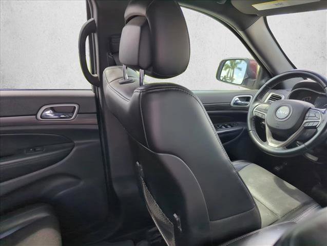 Used 2019 Jeep Grand Cherokee Laredo w/ Laredo X Package image 19