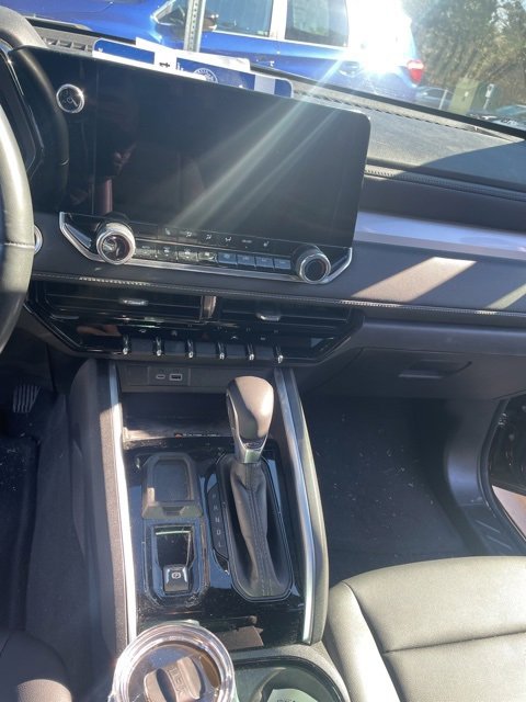 Used 2024 Chevrolet Colorado LT w/ LT Convenience Package III image 11