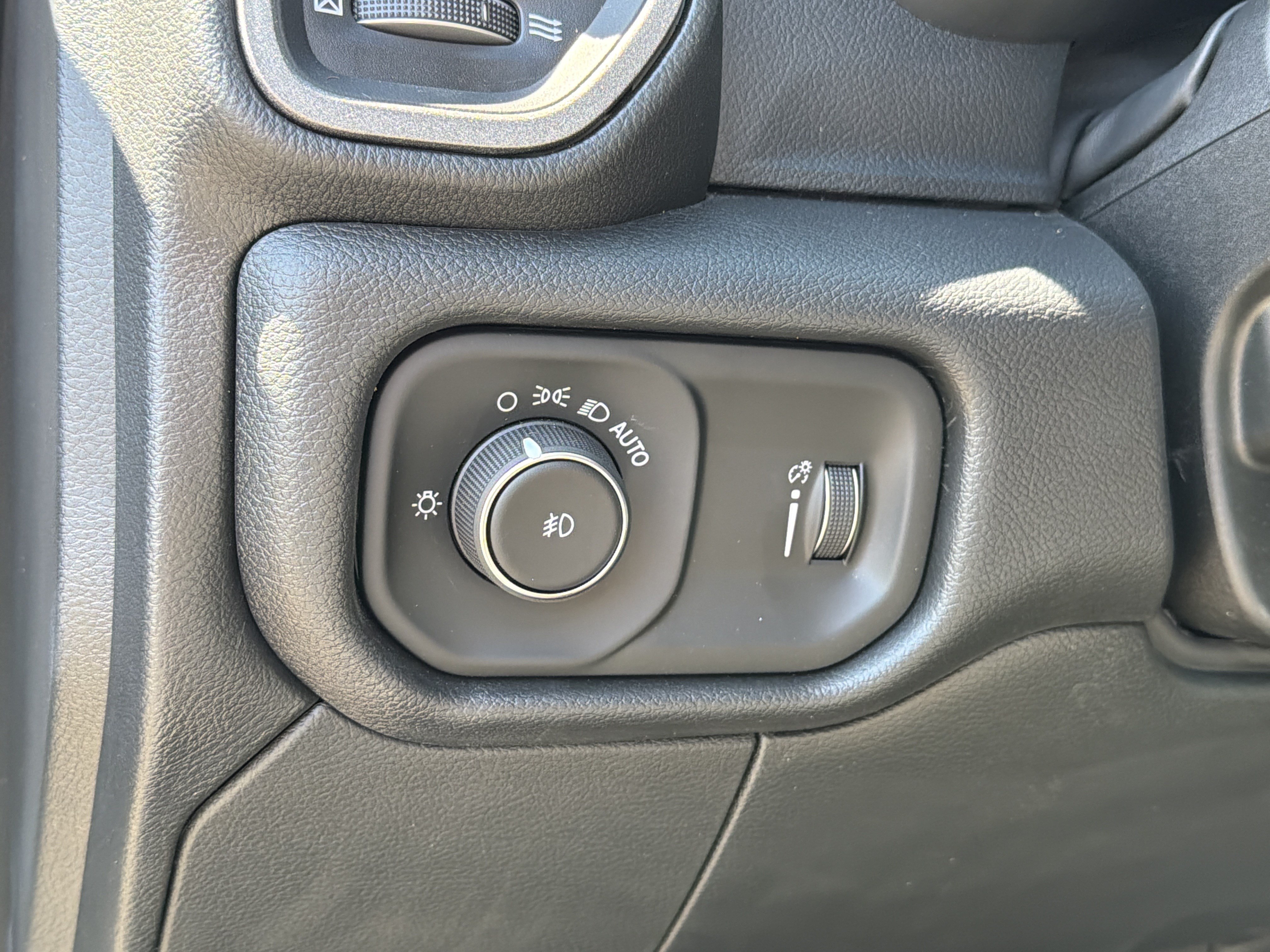 New 2026 RAM 5500 Tradesman w/ Chrome Appearance Group AWD/4WD image 17