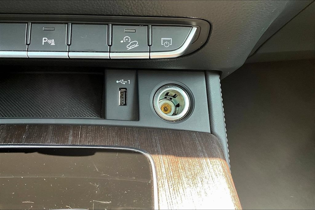 Used 2024 Audi Q5 2.0T Premium Plus AWD/4WD image 13