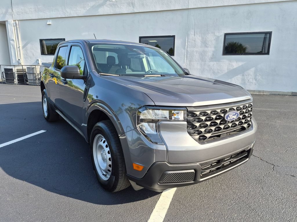 Used 2025 Ford Maverick XL w/ 4K Tow Package AWD/4WD image 3