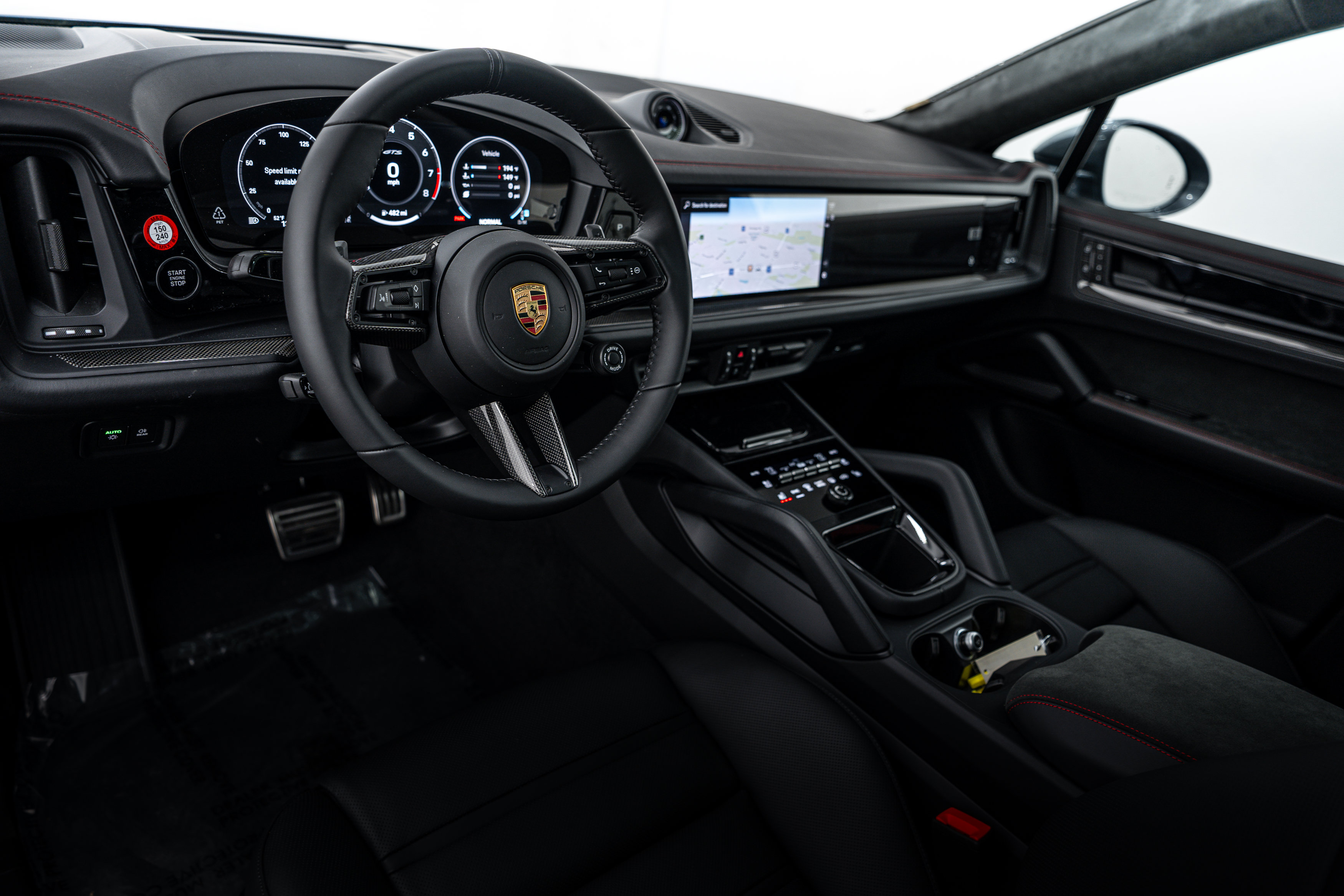 New 2026 Porsche Cayenne GTS AWD/4WD image 4