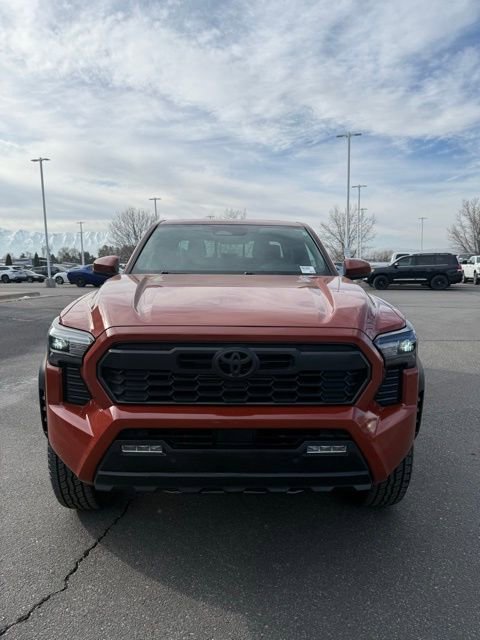 Used 2025 Toyota Tacoma TRD Off-Road w/ TRD Off Road Upgrade Package image 3