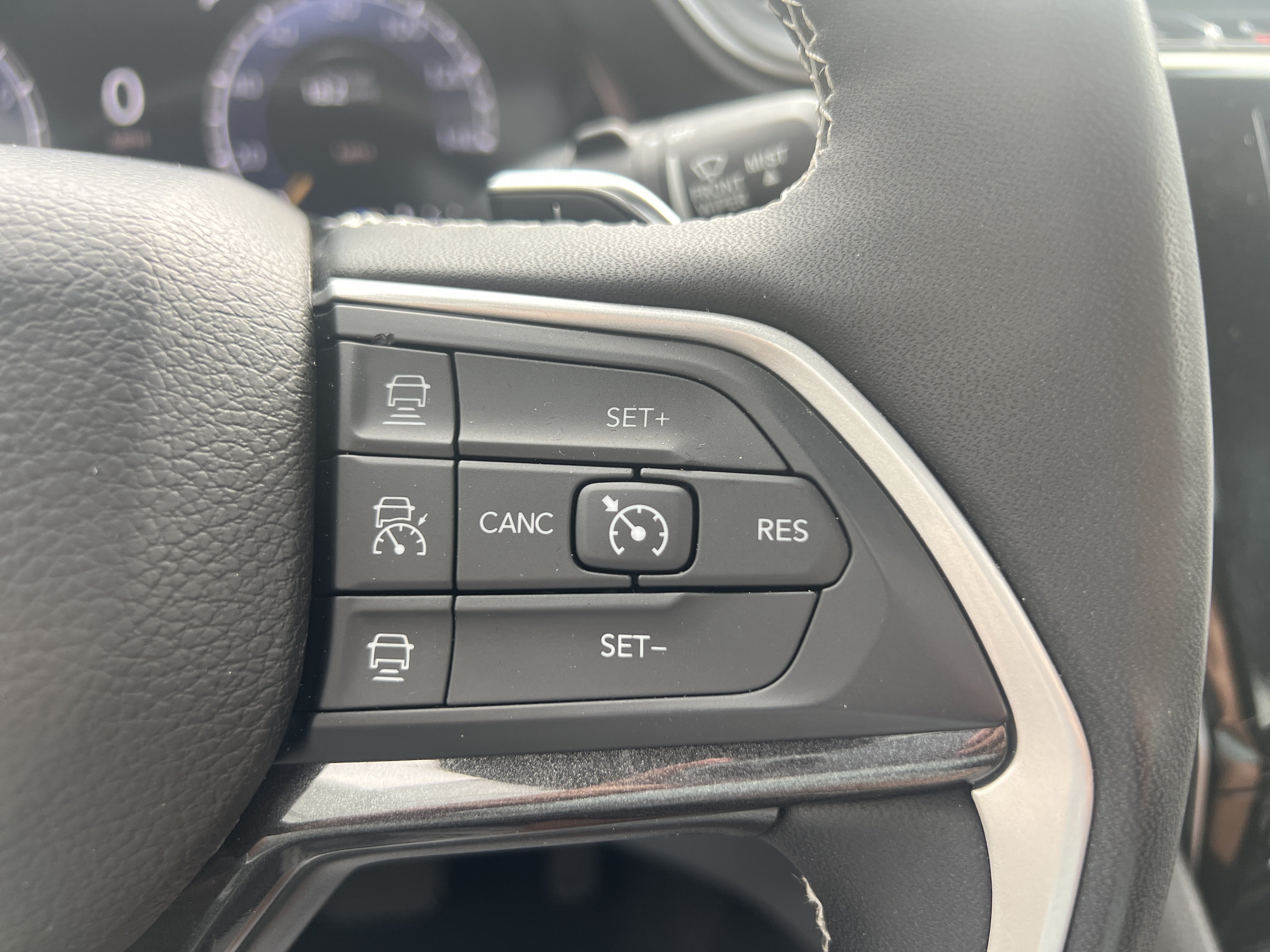 Used 2023 Jeep Grand Cherokee Altitude AWD/4WD image 19