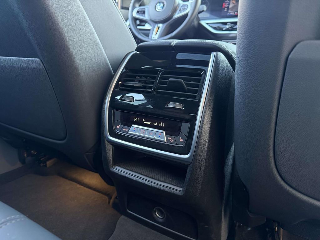 Used 2026 BMW X6 M60i image 18