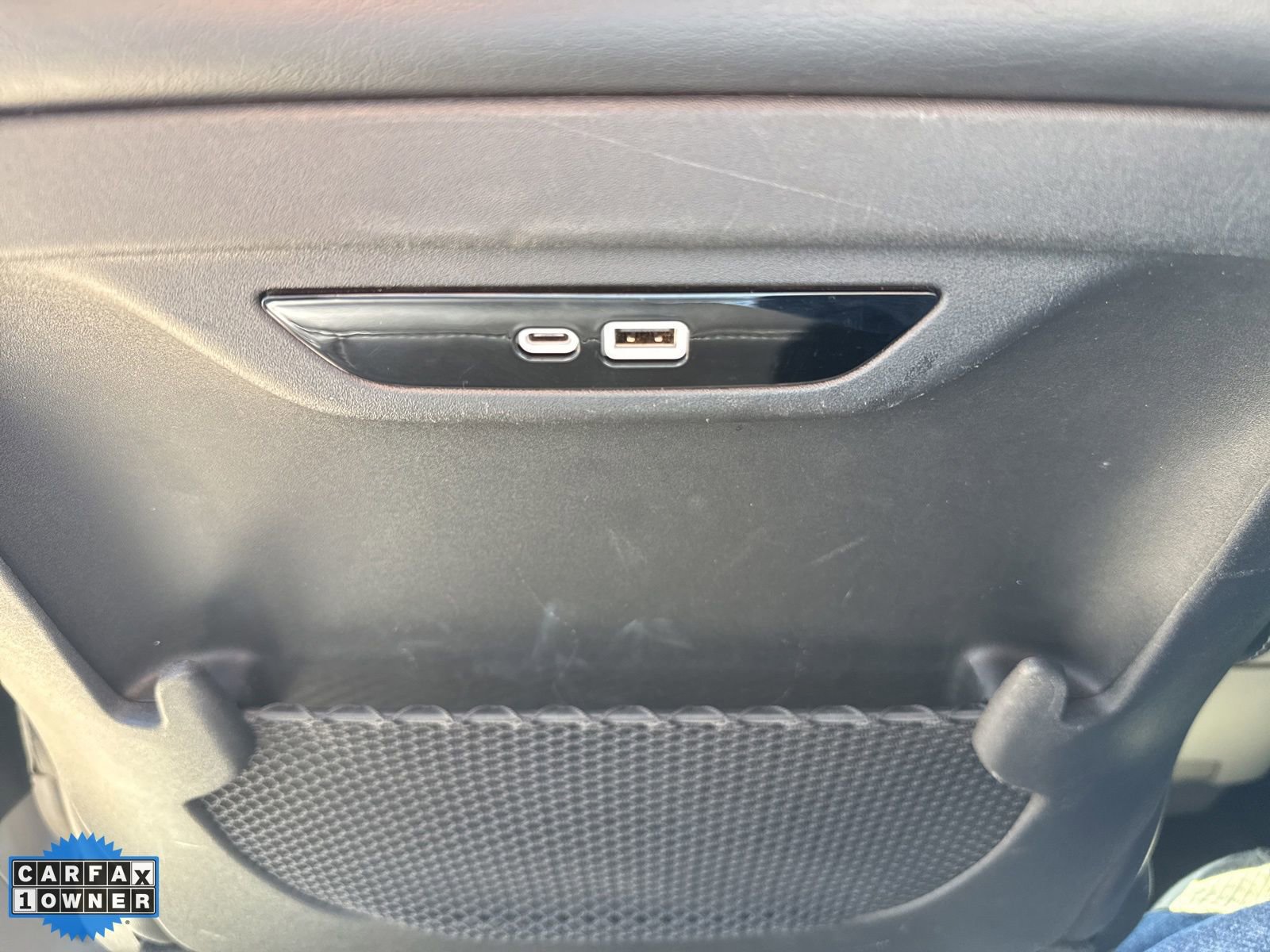 Used 2024 Chrysler Pacifica Touring-L FWD image 28
