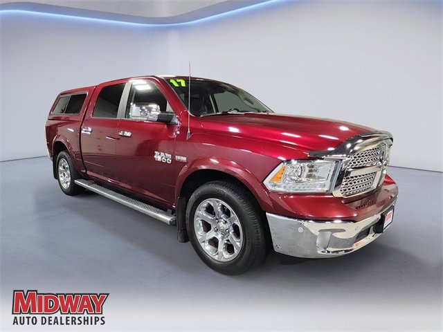 Used 2017 RAM 1500 Laramie w/ Convenience Group image 7