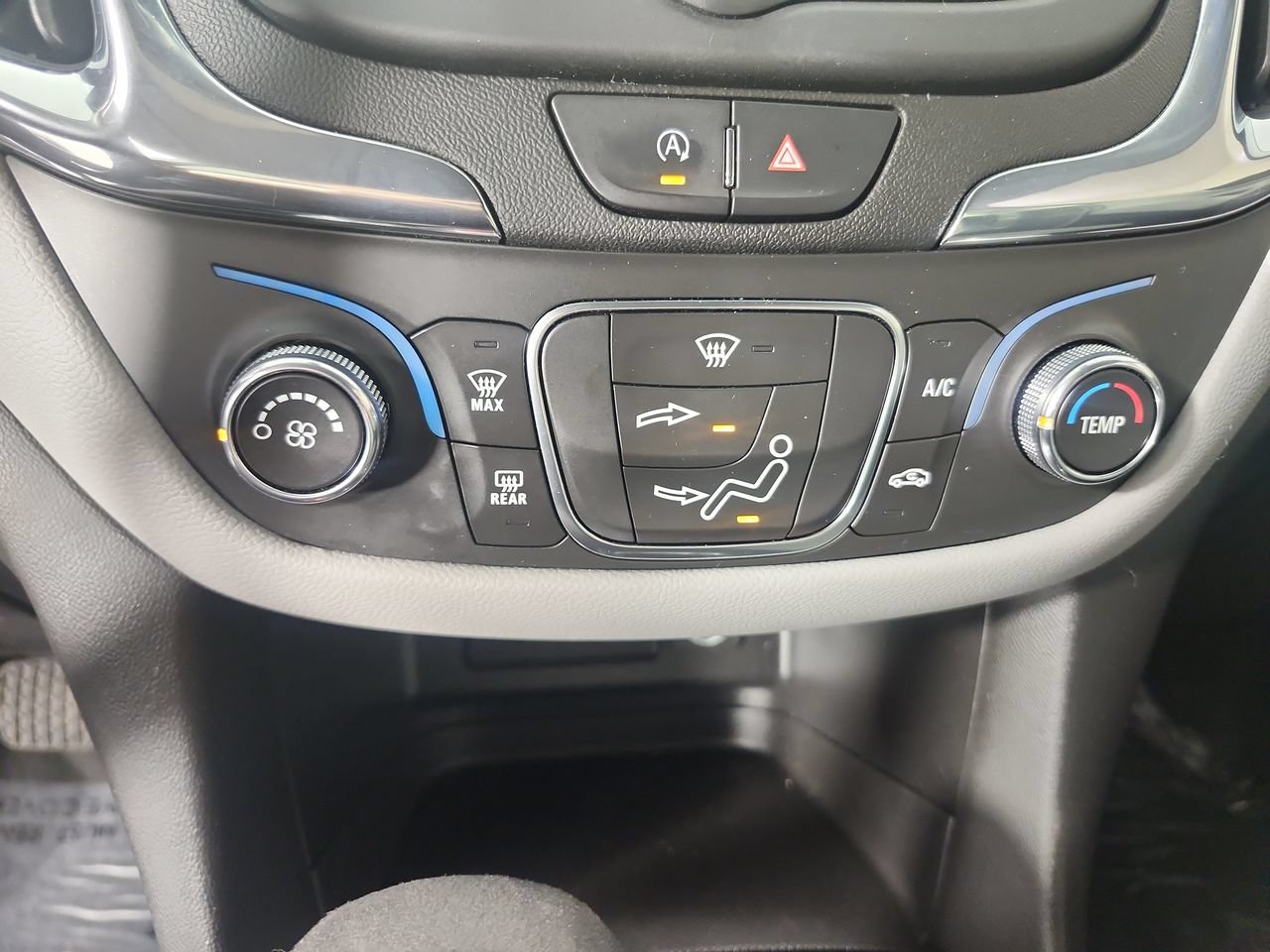 Used 2023 Chevrolet Equinox LS w/ LS Convenience Package AWD/4WD image 14