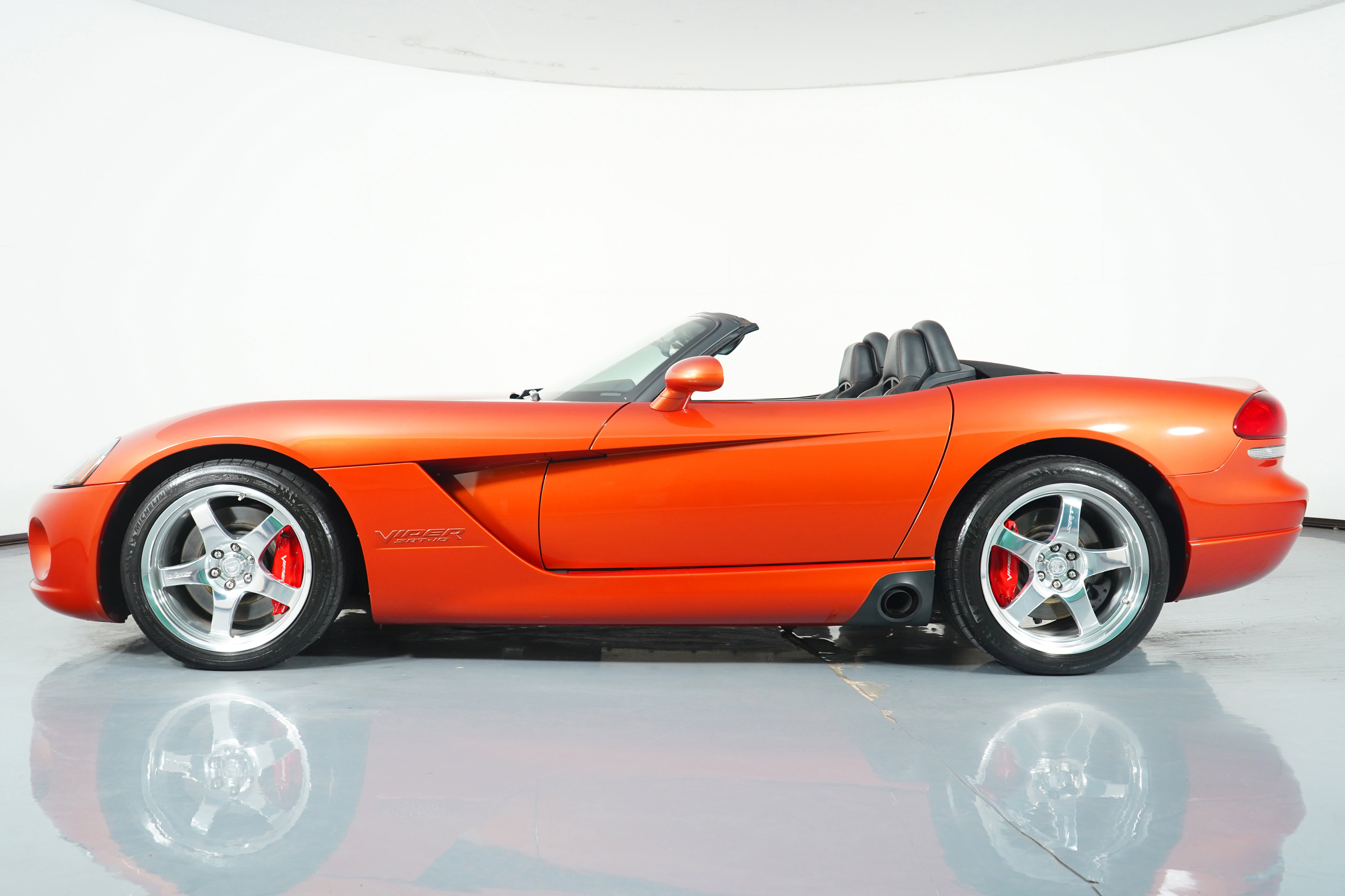 Used 2005 Dodge Viper SRT-10 w/ Copperhead Edition Group image 19