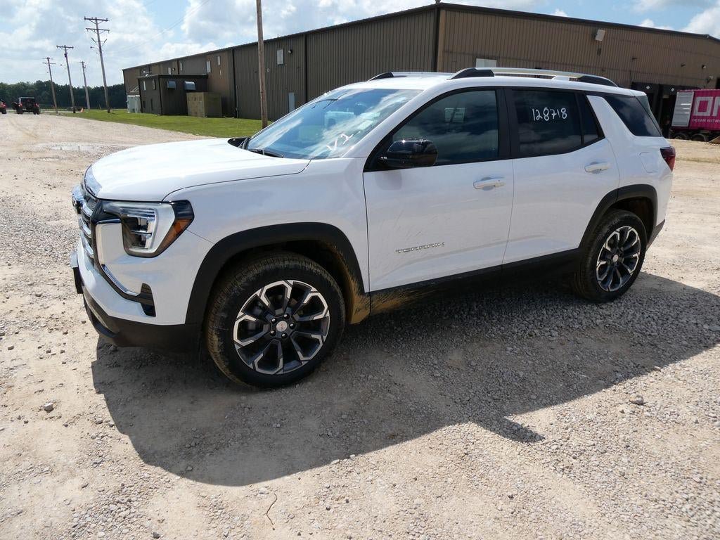 New 2027 GMC Terrain Elevation w/ Elevation Premium Package AWD/4WD image 7