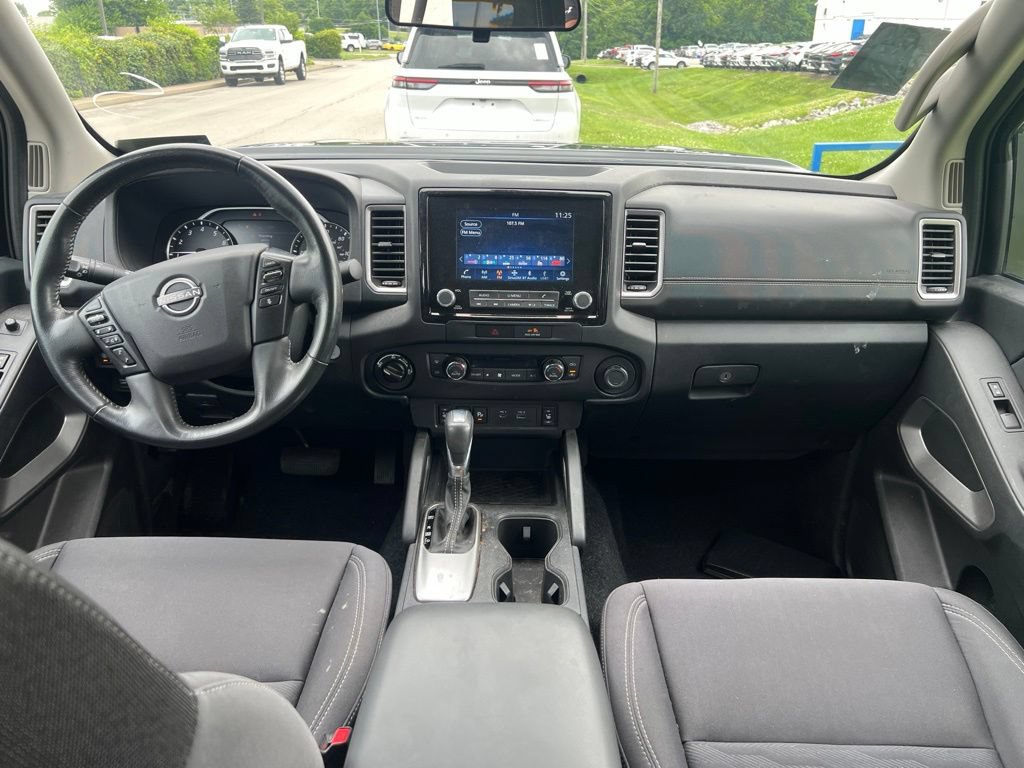 Used 2022 Nissan Frontier SV AWD/4WD image 5