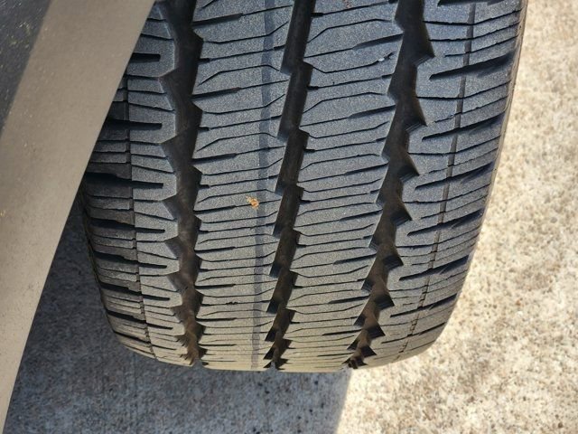 Used 2025 Ford Transit 350 XLT image 18