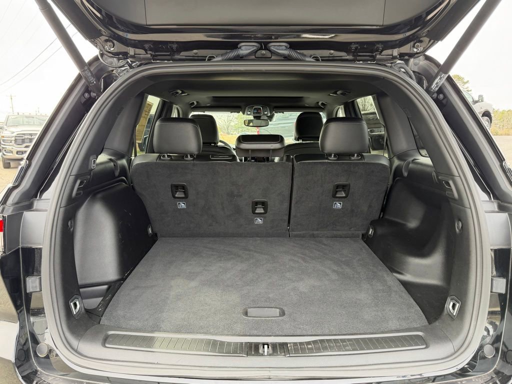 Used 2024 Jeep Grand Cherokee Altitude image 5