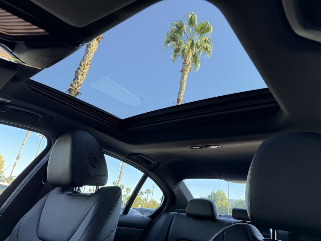 Used 2020 BMW 330i Sedan image 2