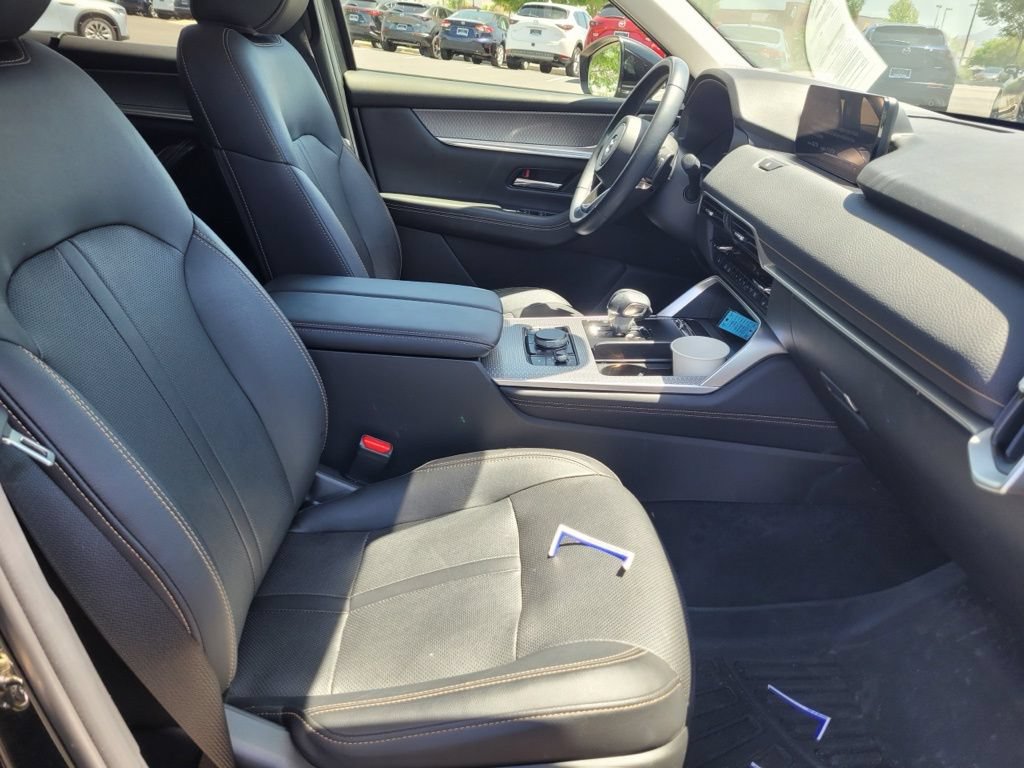 Used 2024 MAZDA CX-90 3.3 Turbo w/ Preferred Package AWD/4WD image 28