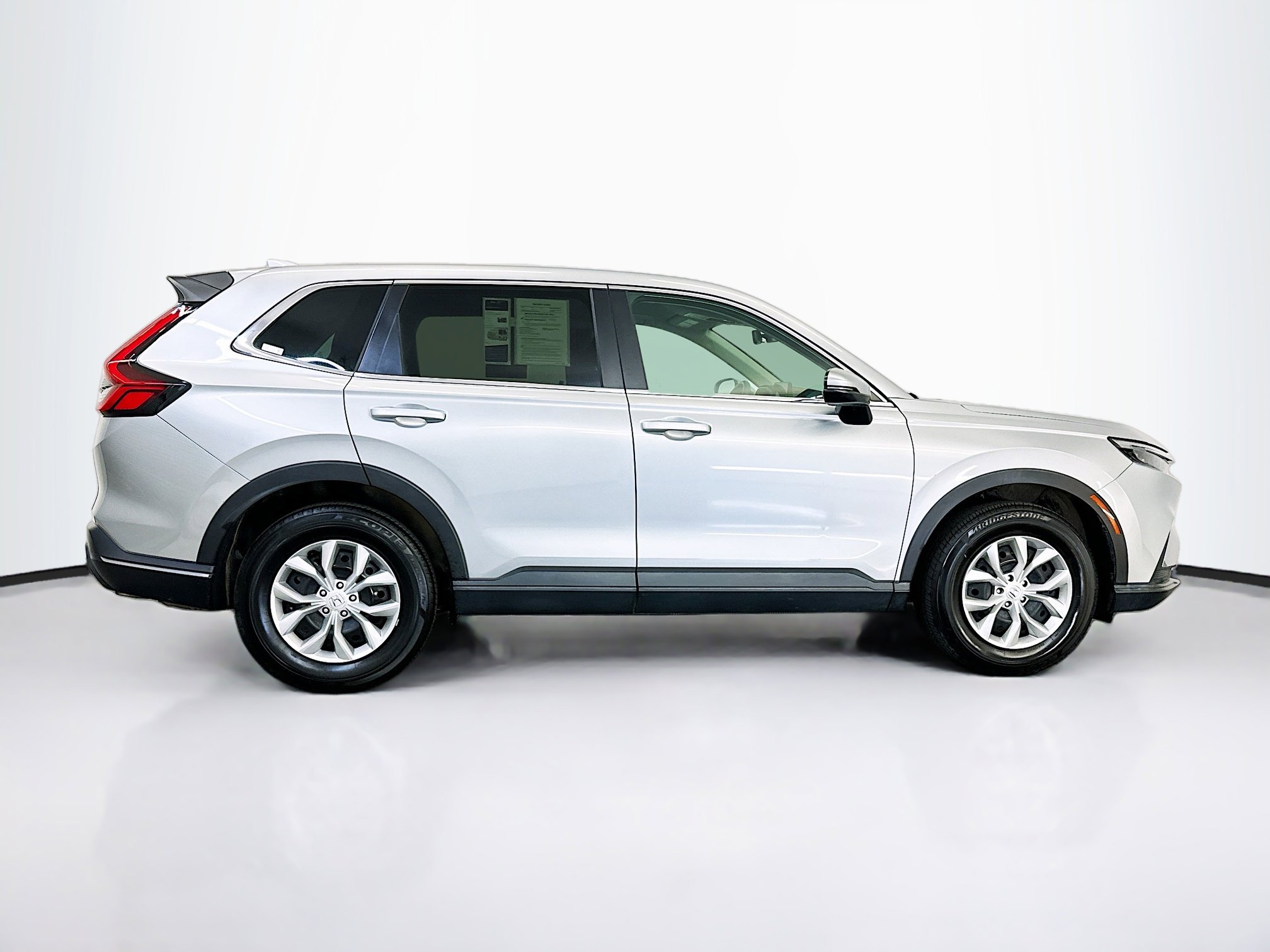 Used 2025 Honda CR-V LX image 10