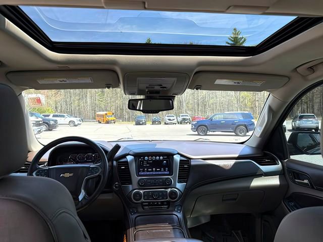 Used 2019 Chevrolet Suburban Premier AWD/4WD image 25