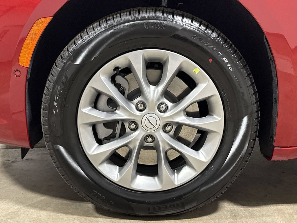 New 2026 Chrysler Pacifica Limited AWD/4WD image 29