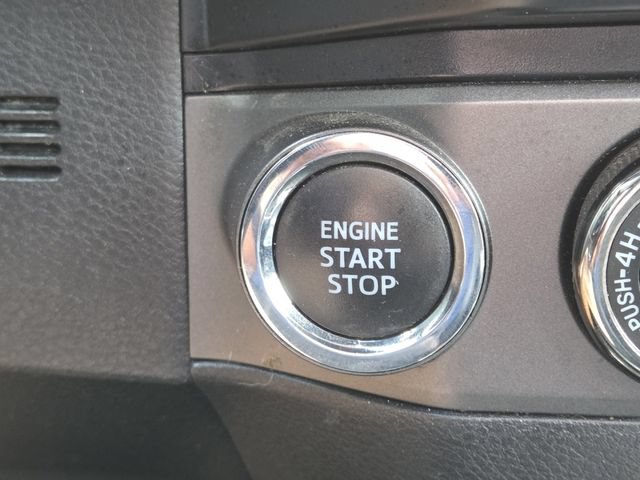 Used 2019 Toyota Tacoma TRD Sport AWD/4WD image 16