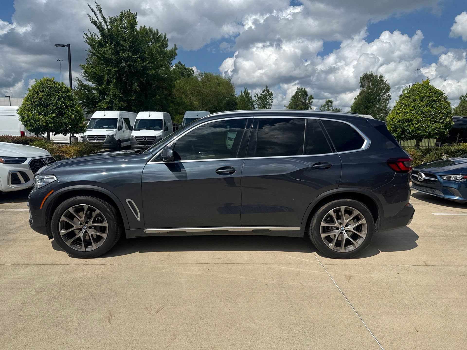 Used 2022 BMW X5 xDrive40i w/ Executive Package AWD/4WD image 7
