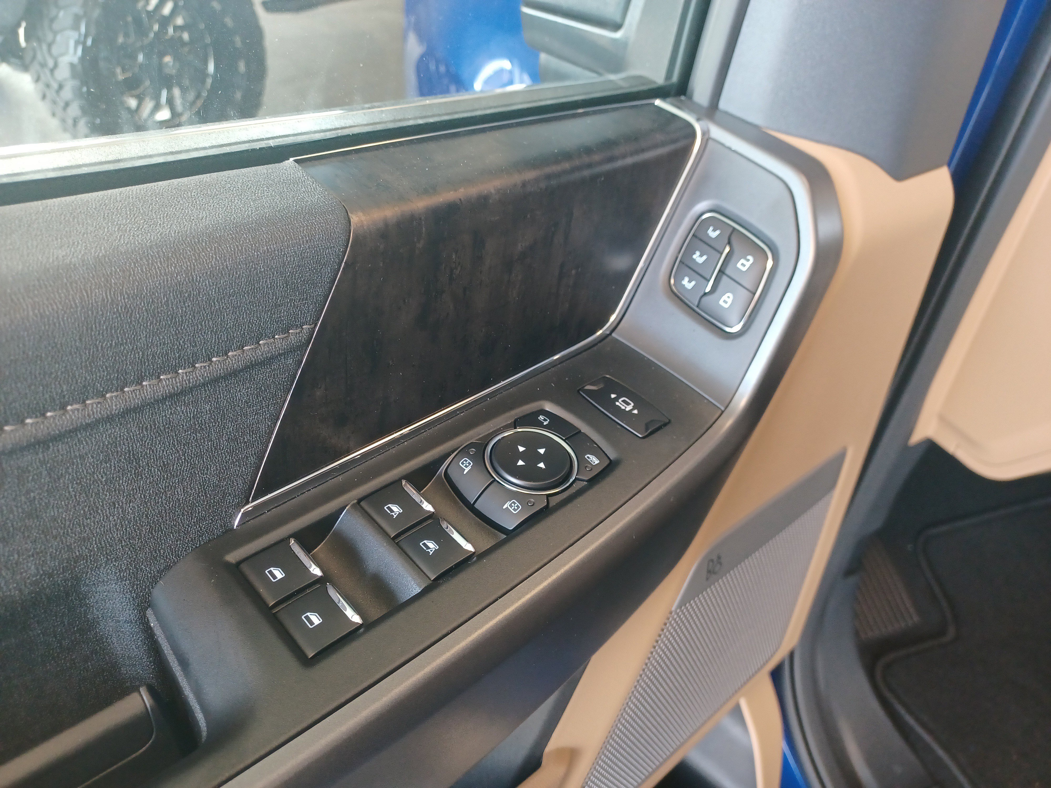 New 2026 Ford F250 Lariat image 13