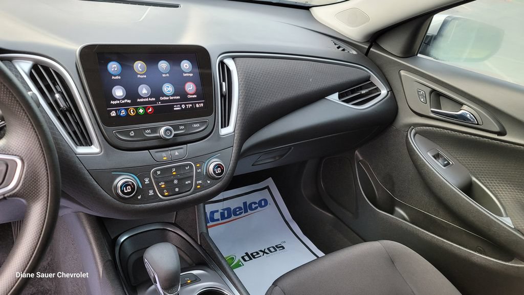 Used 2025 Chevrolet Malibu LT FWD image 21