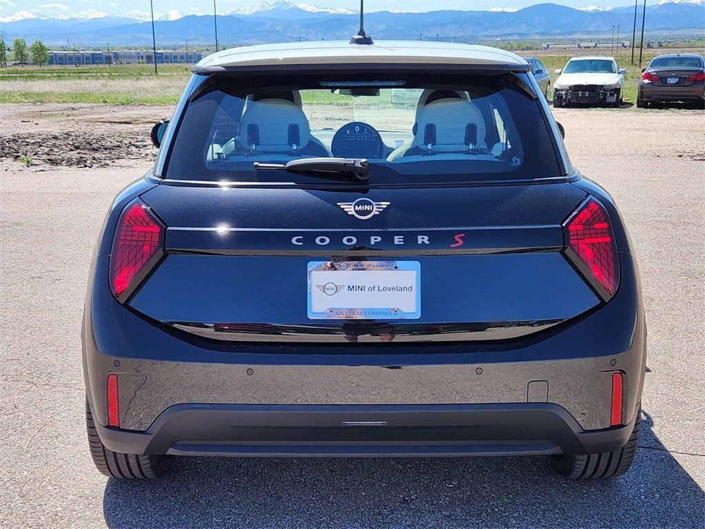 Used 2025 MINI Cooper S FWD image 4